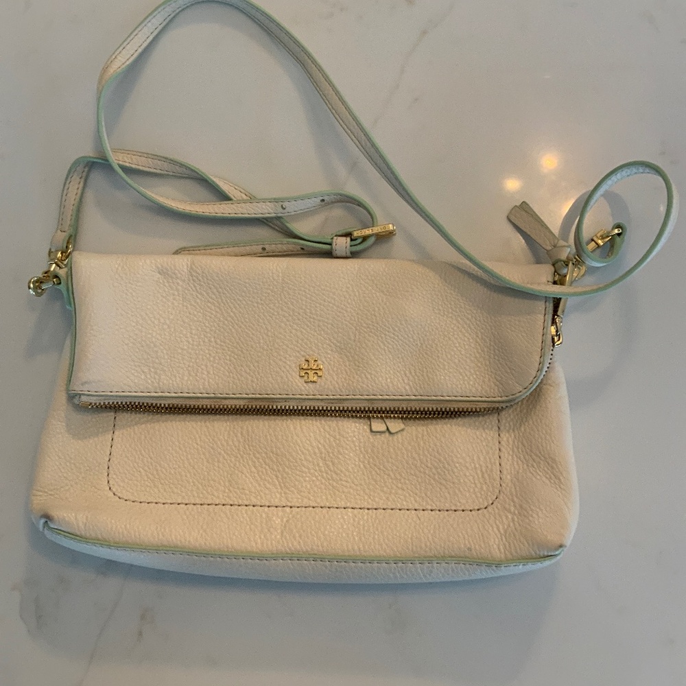 EUC Tory Burch bg